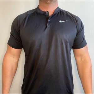 Nike DriFit Golf Shirt Large